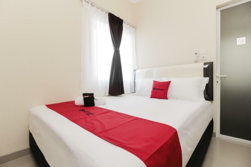 Reddoorz Near Soekarno Hatta Airport Jakarta Exterior foto